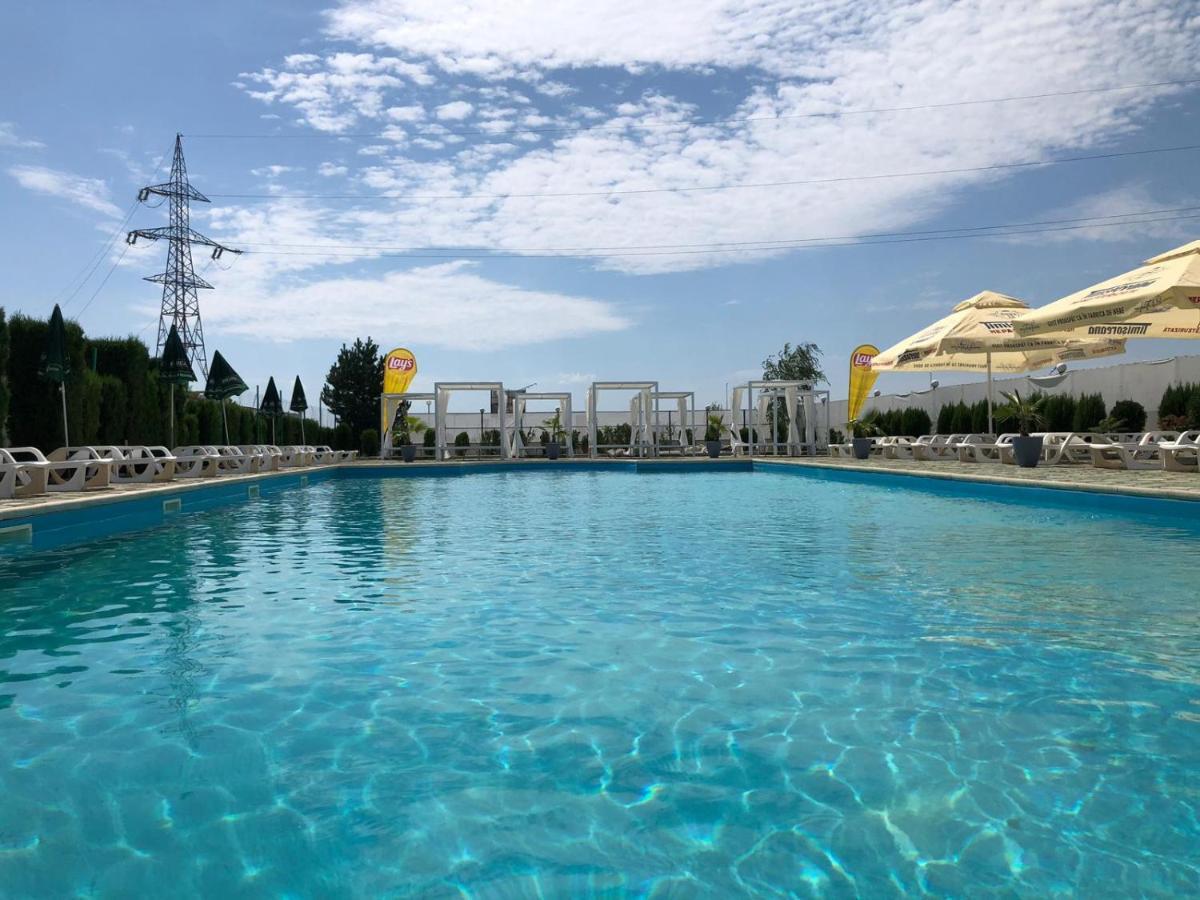 Hotel Daly Ploieşti Dış mekan fotoğraf