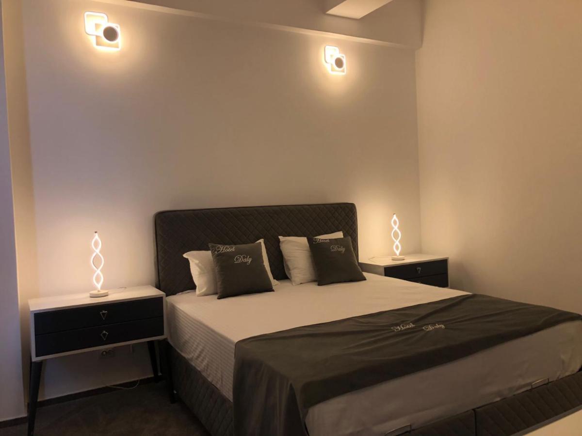 Hotel Daly Ploieşti Dış mekan fotoğraf